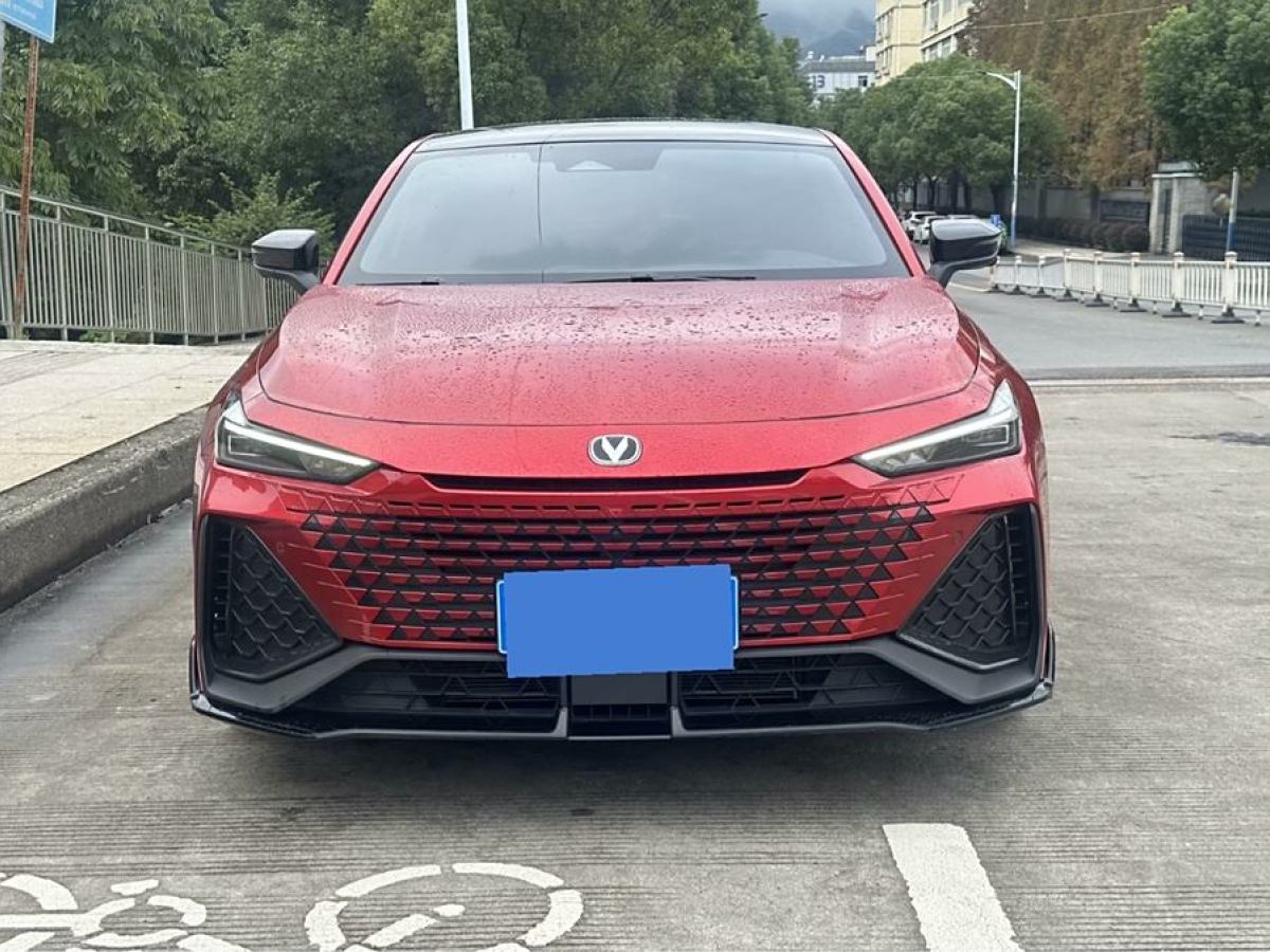 長(zhǎng)安 長(zhǎng)安UNI-V  2023款 2.0T 領(lǐng)速版圖片