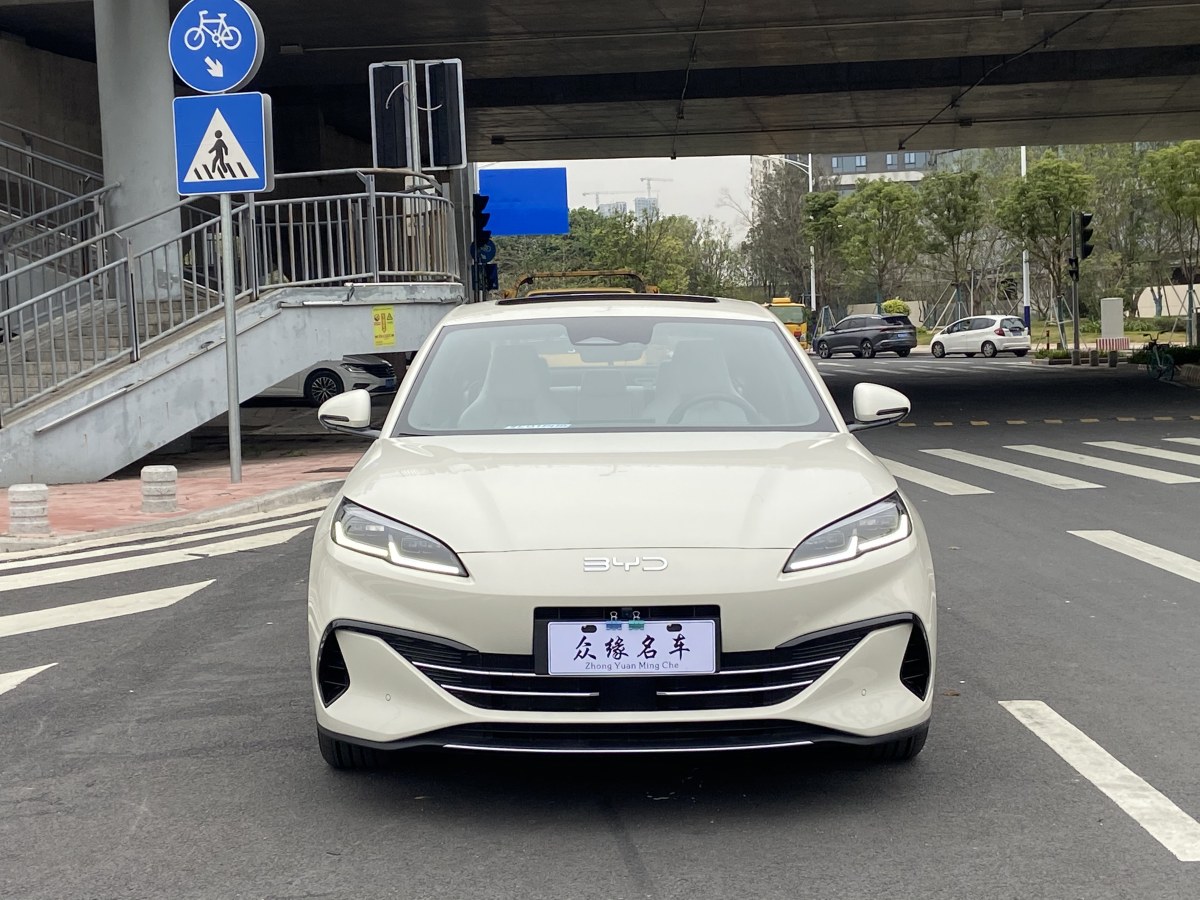 2024年8月比亞迪 海豹06 DM-i  2024款 DM-i 120KM尊享型