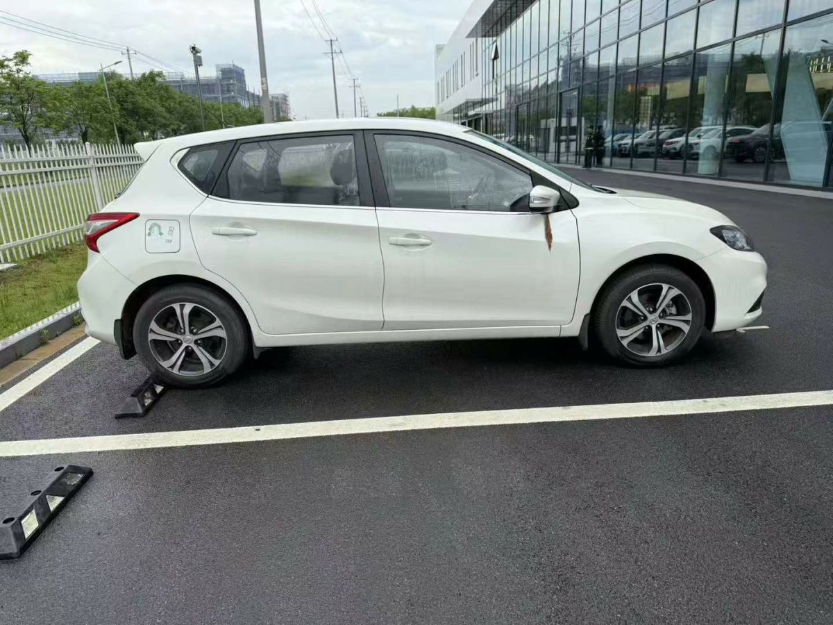 日產(chǎn) 騏達(dá)  2020款 1.6L CVT酷動(dòng)版圖片