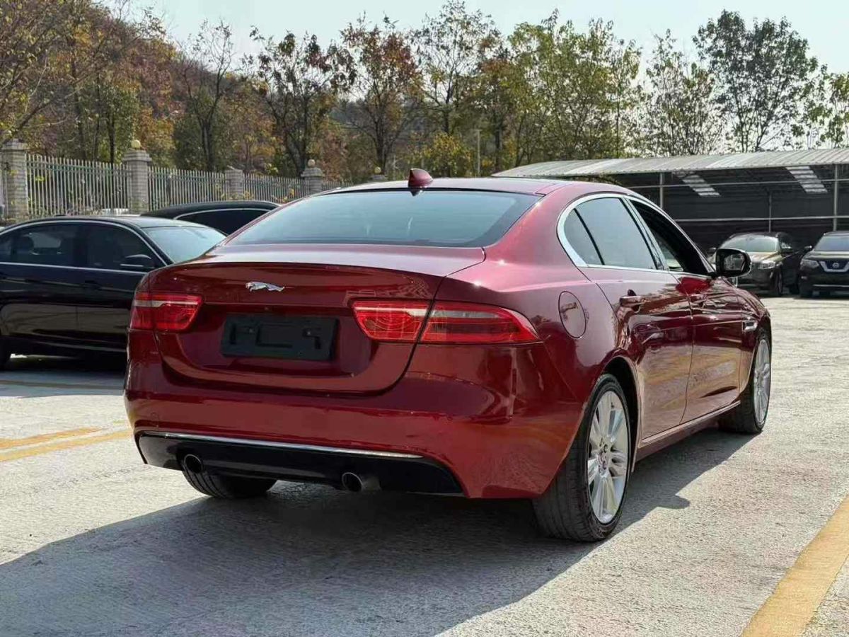 捷豹 XE  2019款 2.0T 300PS 四驅(qū)Landmark Edition圖片