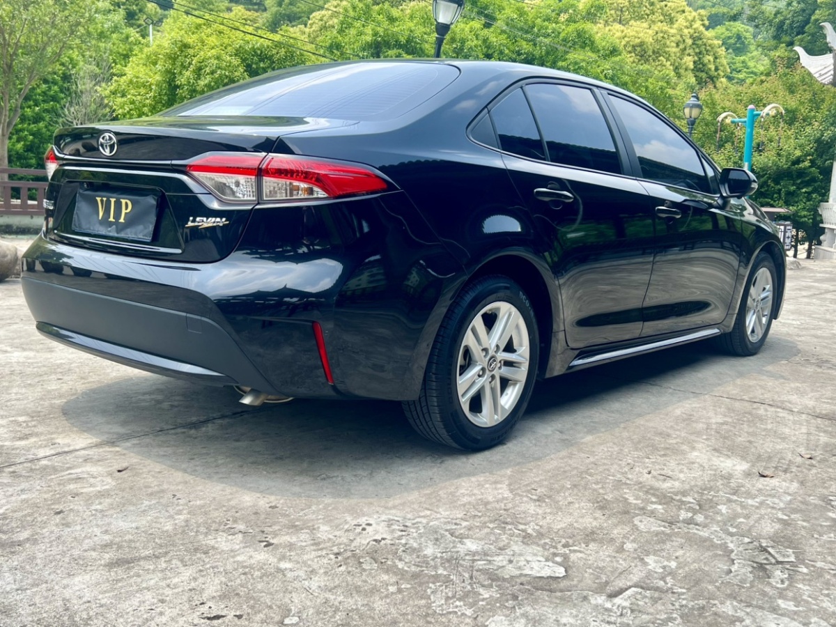 豐田 雷凌  2021款 TNGA 1.5L CVT領(lǐng)先版圖片