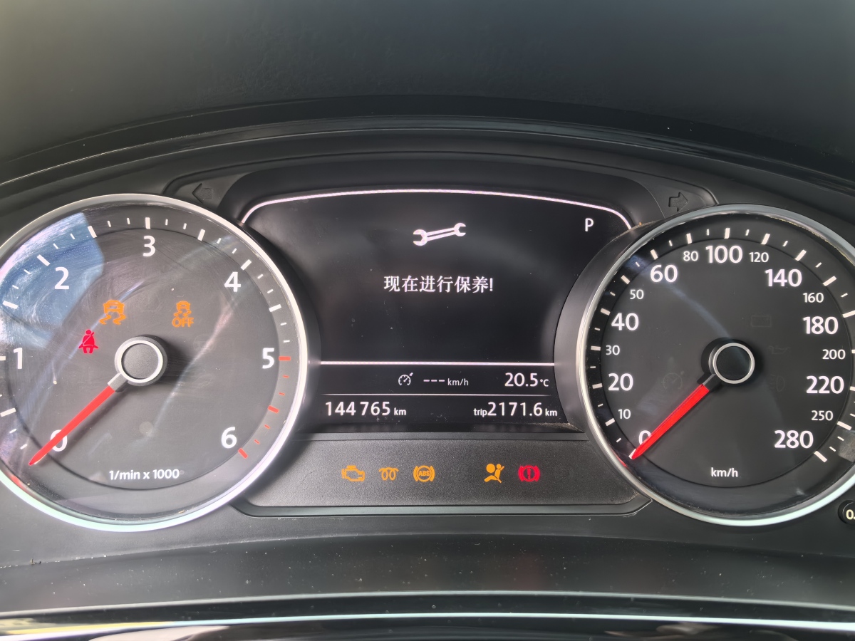 2011年6月大眾 途銳  2011款 3.0TDI 柴油標(biāo)配型