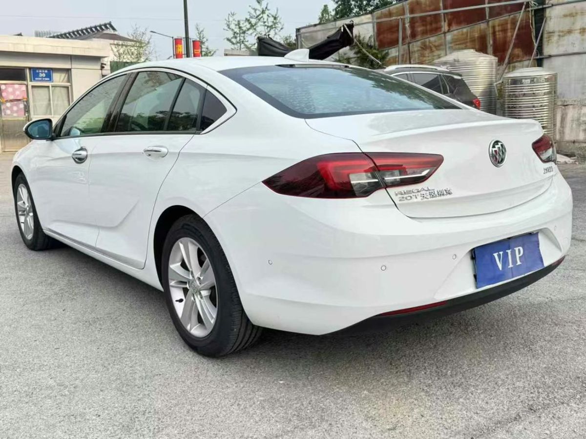 別克 君威  2018款 GS 28T 穿越火線聯(lián)名限量版圖片