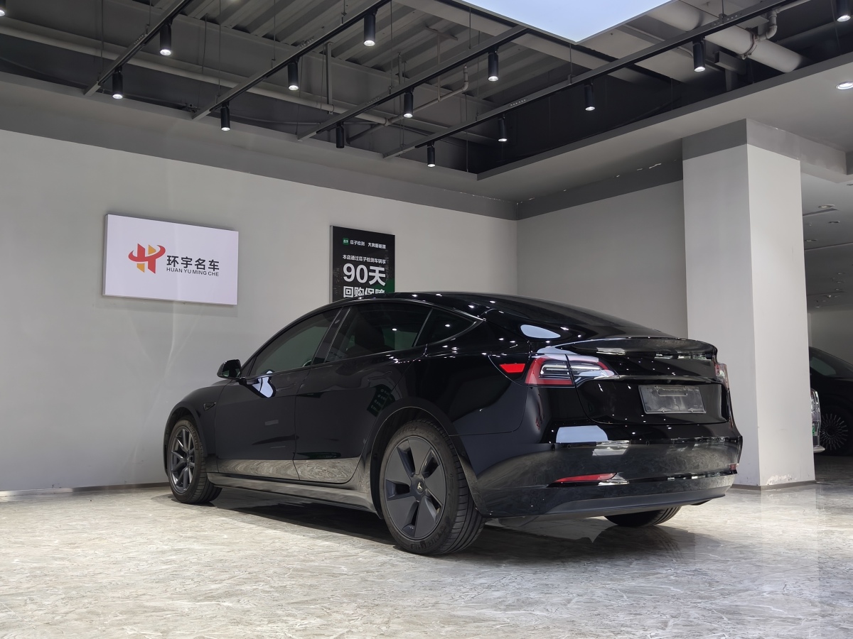 2021年7月特斯拉 Model 3  2019款 標(biāo)準(zhǔn)續(xù)航后驅(qū)升級版