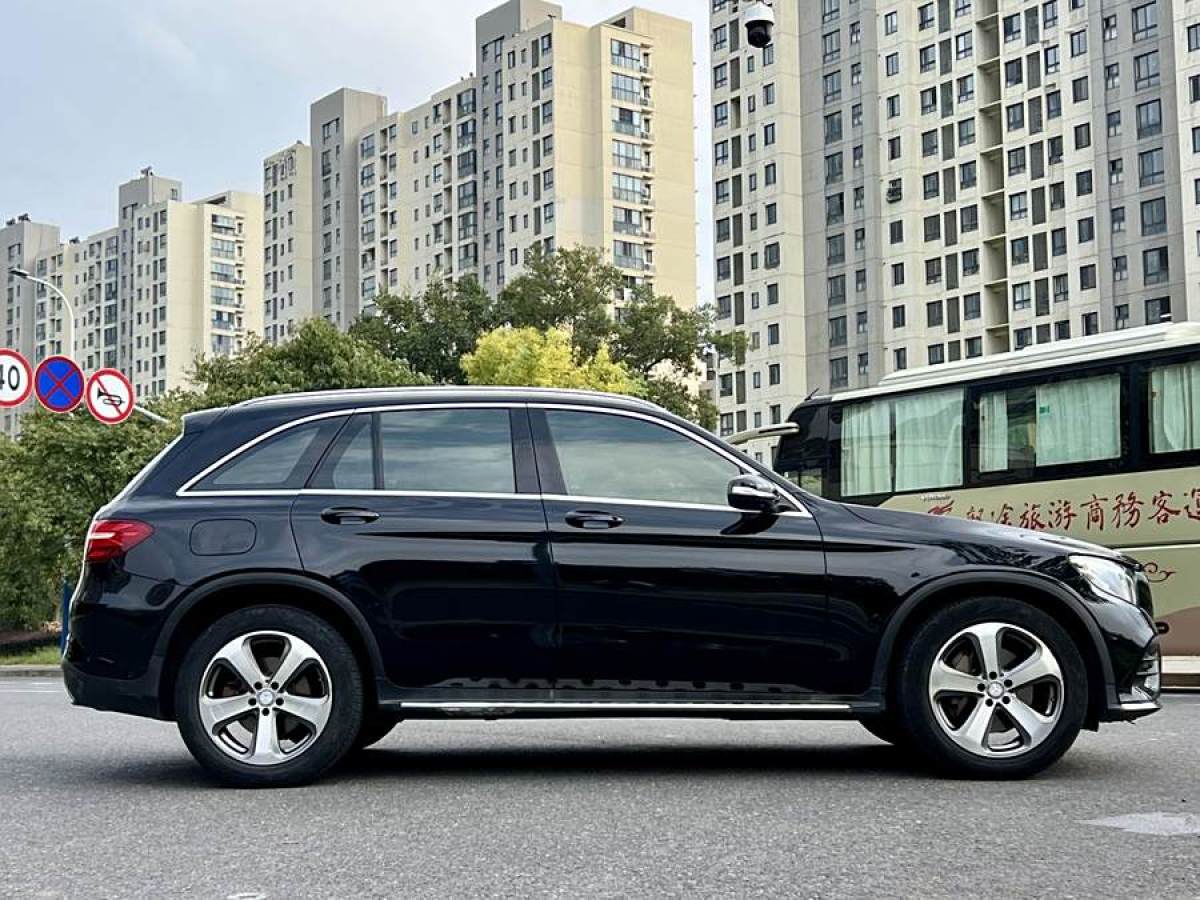 2018年8月奔馳 奔馳GLC  2017款 GLC 260 4MATIC 豪華型