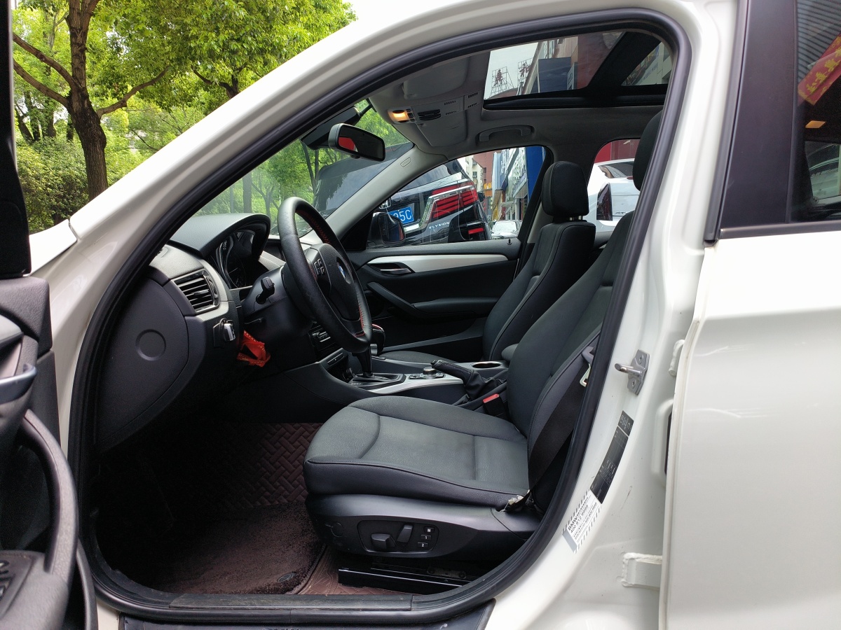 2014年5月宝马 宝马X1  2013款 sDrive18i 领先型