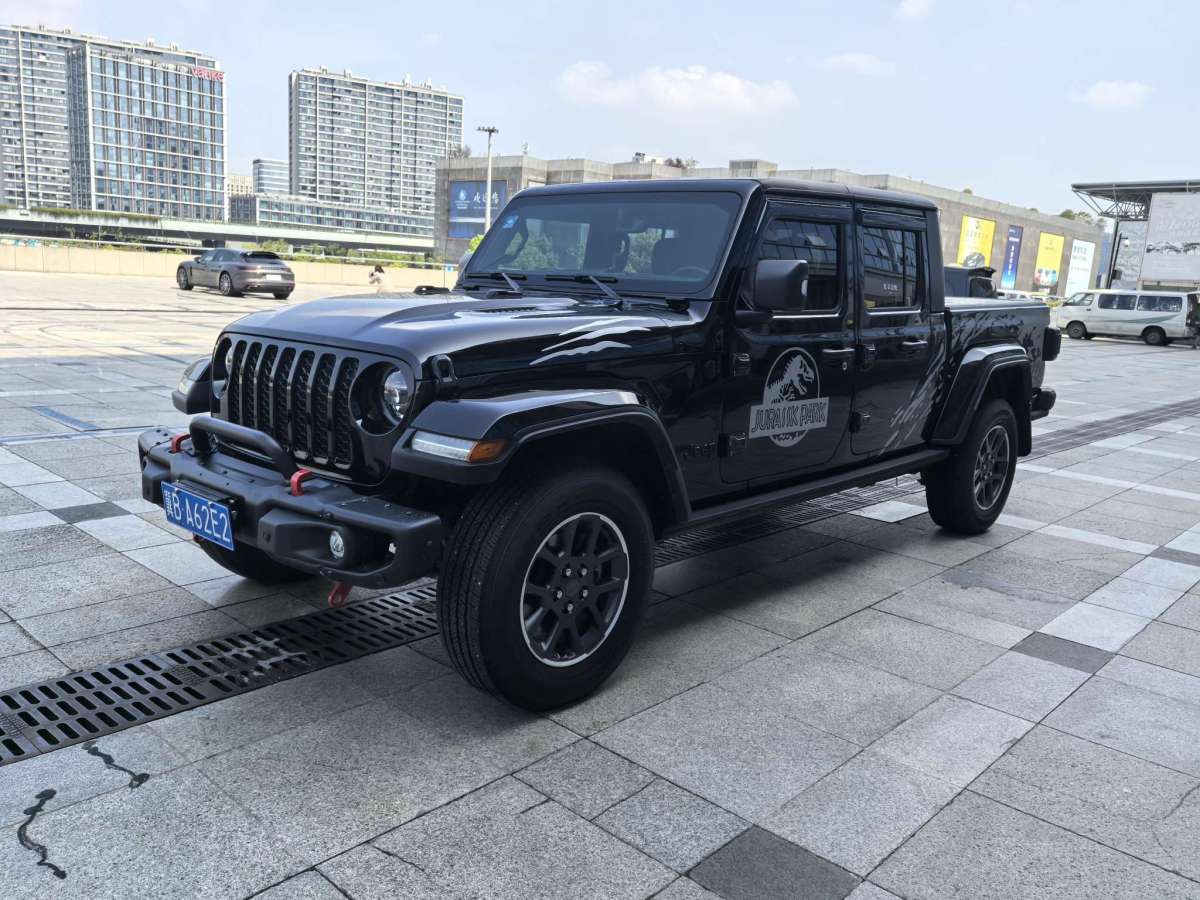 2023年6月Jeep 角斗士  2023款 3.6L Overland