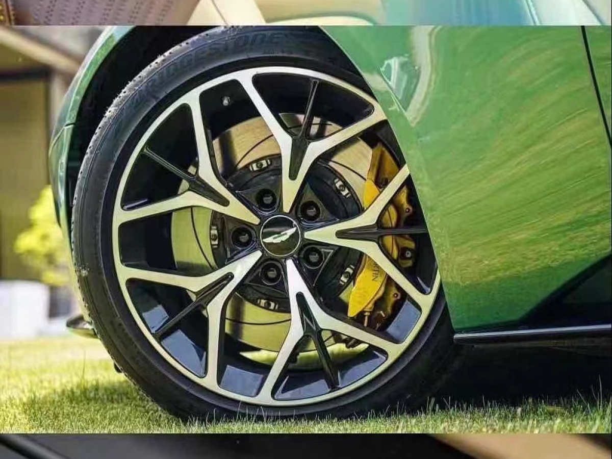 阿斯頓·馬丁 阿斯頓?馬丁DB11  2019款 4.0T V8 Volante圖片