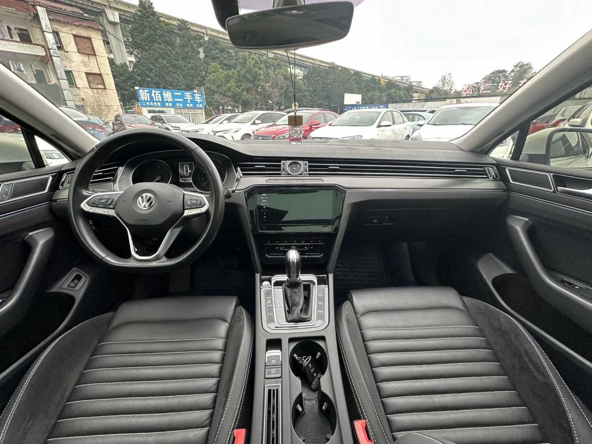 大眾 邁騰  2019款  330TSI DSG 領(lǐng)先型 國VI圖片