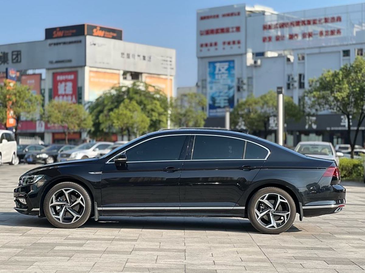 2024年3月大眾 邁騰  2023款 200萬輛紀念版 330TSI DSG豪華型