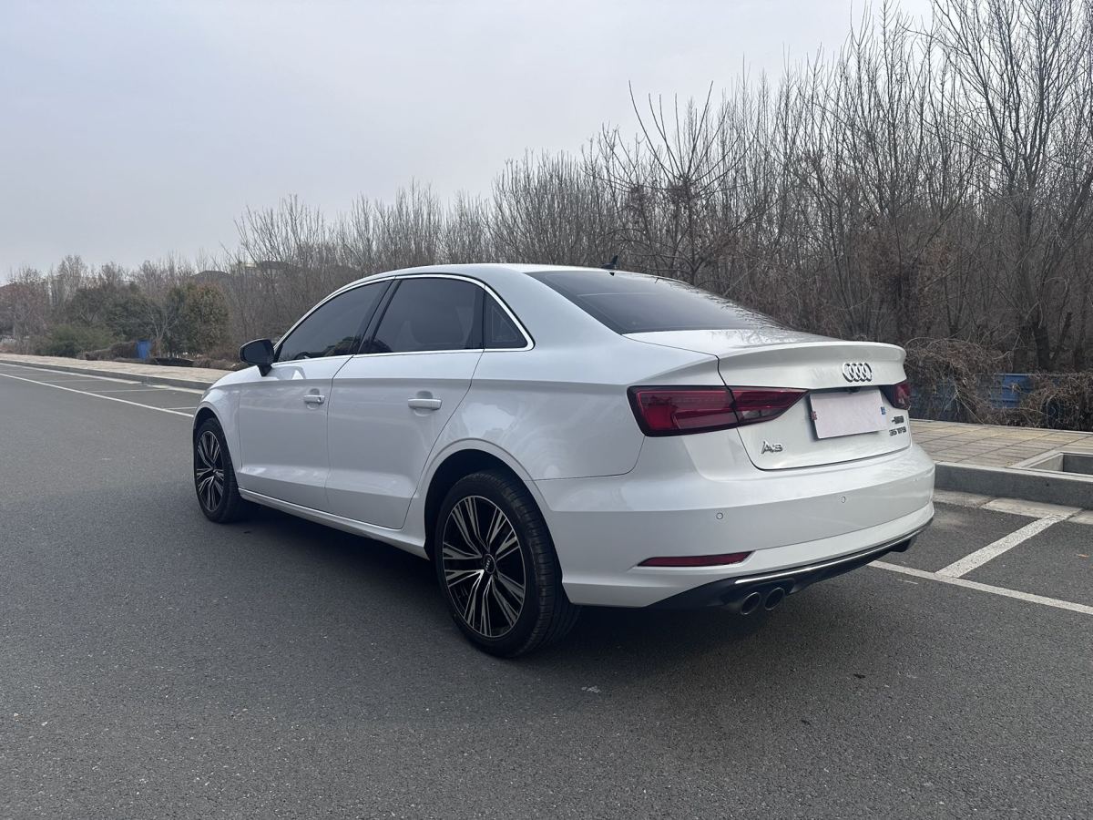 奧迪 奧迪A3  2019款 Limousine 35 TFSI 進(jìn)取型 國(guó)V圖片