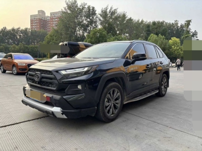 2023年11月 豐田 RAV4榮放 2.0L CVT四驅(qū)探險(xiǎn)Plus版圖片