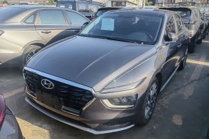 名圖 現(xiàn)代 1.8L CVT精英版GLX