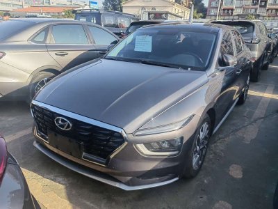 2021年5月 現(xiàn)代 名圖 1.8L CVT精英版GLX圖片