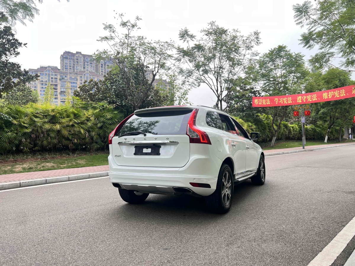 沃爾沃 XC60  2015款 T5 AWD 智遠(yuǎn)版圖片