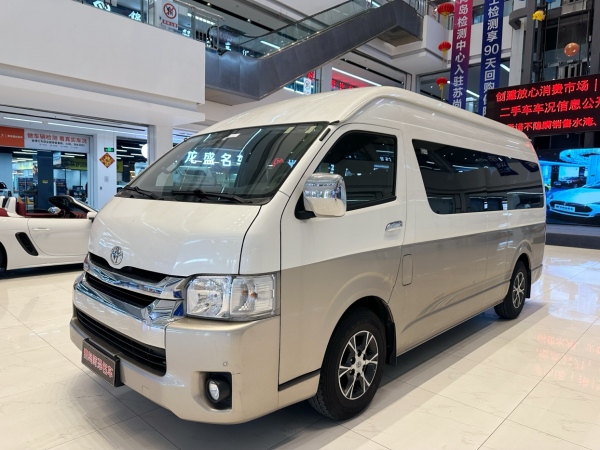 丰田 HIACE  2011款 2.7L手动标准版13座