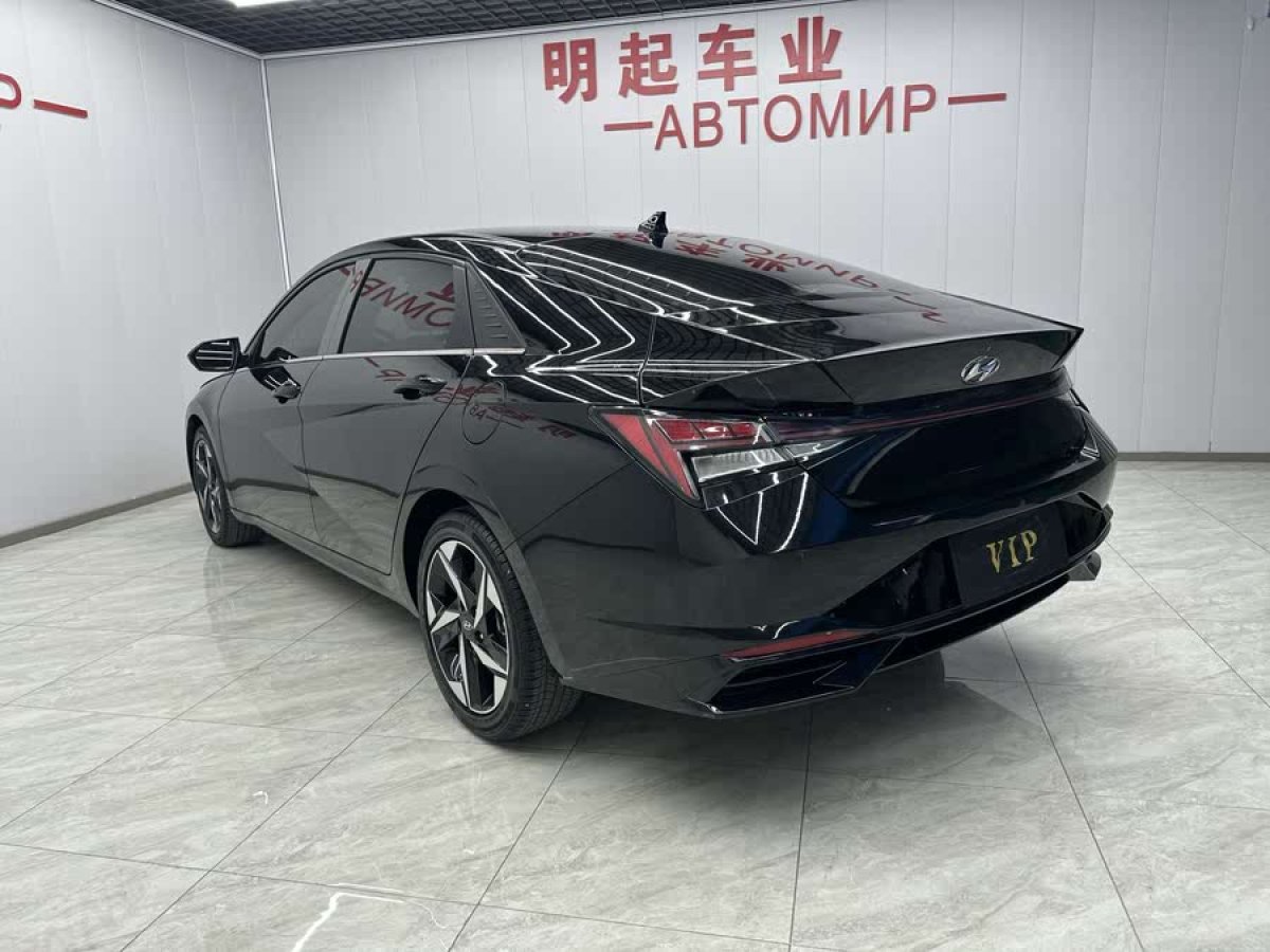 現(xiàn)代 伊蘭特  2021款 1.5L LUX尊貴版圖片