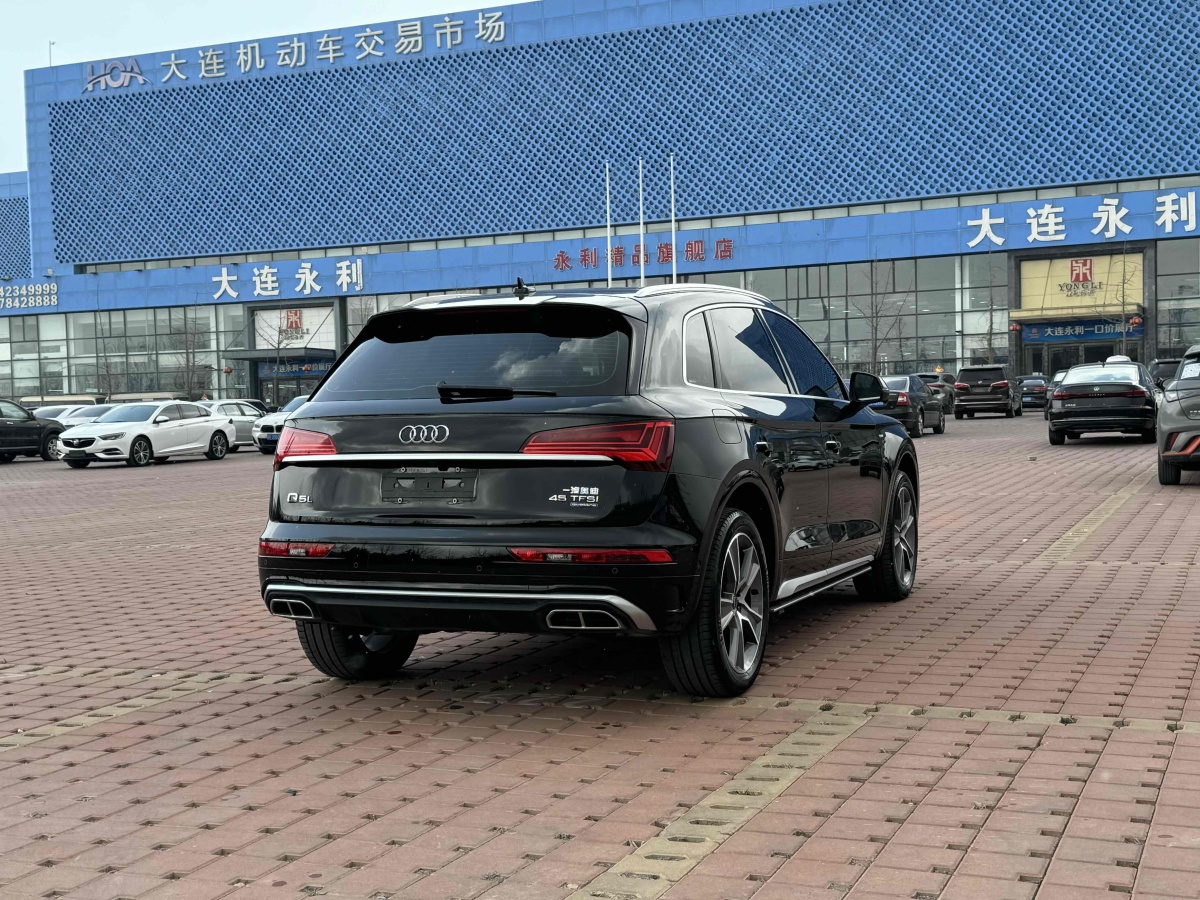 奧迪 奧迪Q5L  2022款 改款 45T 豪華動感型圖片