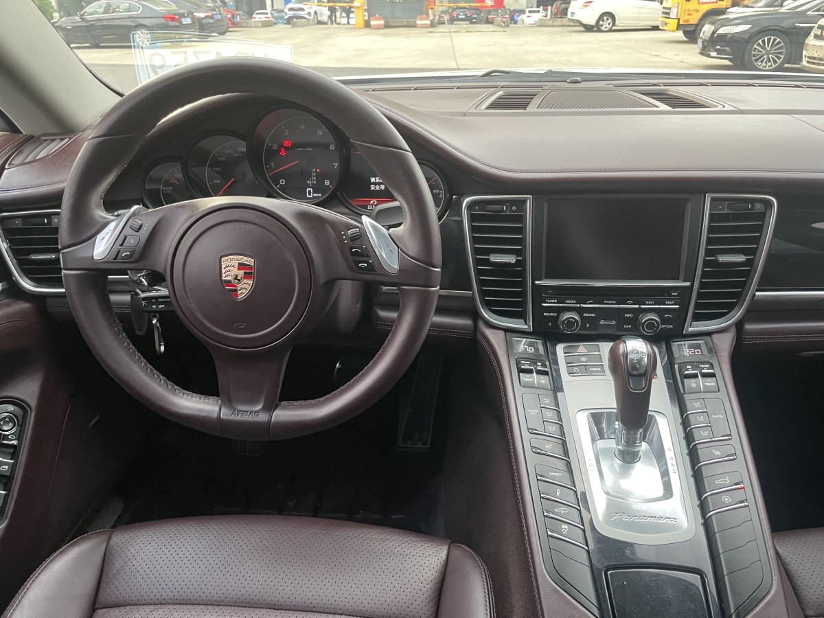 保時(shí)捷 Panamera  2013款 Panamera 4 Platinum Edition 3.6L圖片