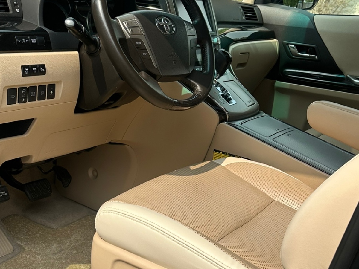 2015年1月豐田 埃爾法  2018款 改款 3.5L 尊貴版