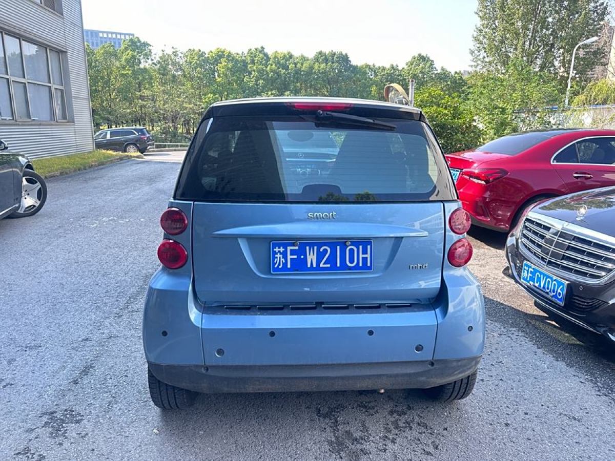 2011年9月smart fortwo  2011款 1.0T 硬頂激情版