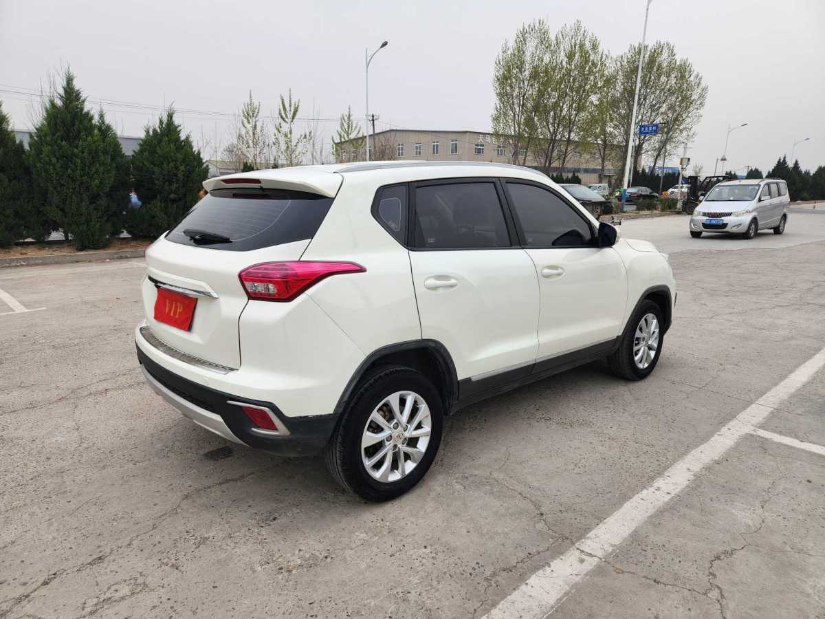 北汽紳寶 X35  2016款 1.5L 自動精英版圖片