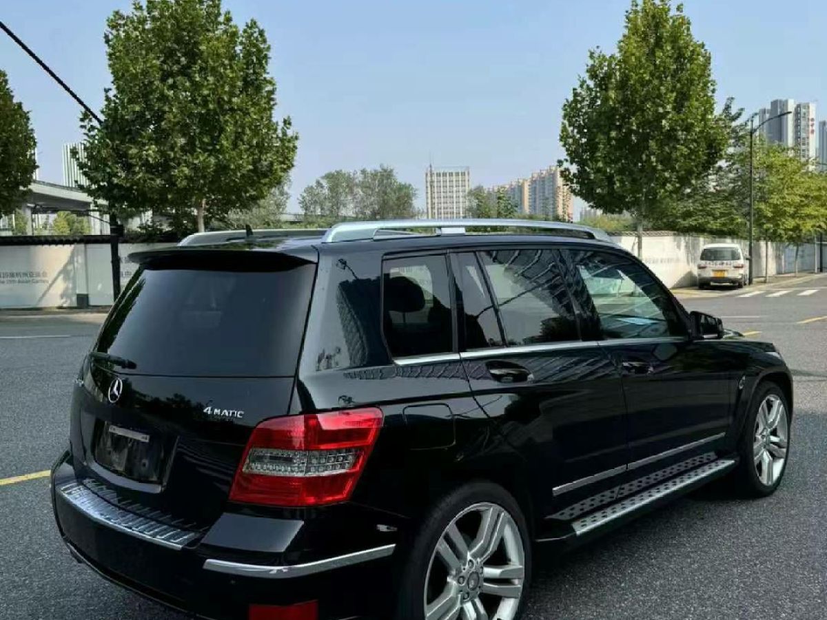 奔馳 奔馳GLK級(jí)  2010款 GLK 300 4MATIC 時(shí)尚型圖片