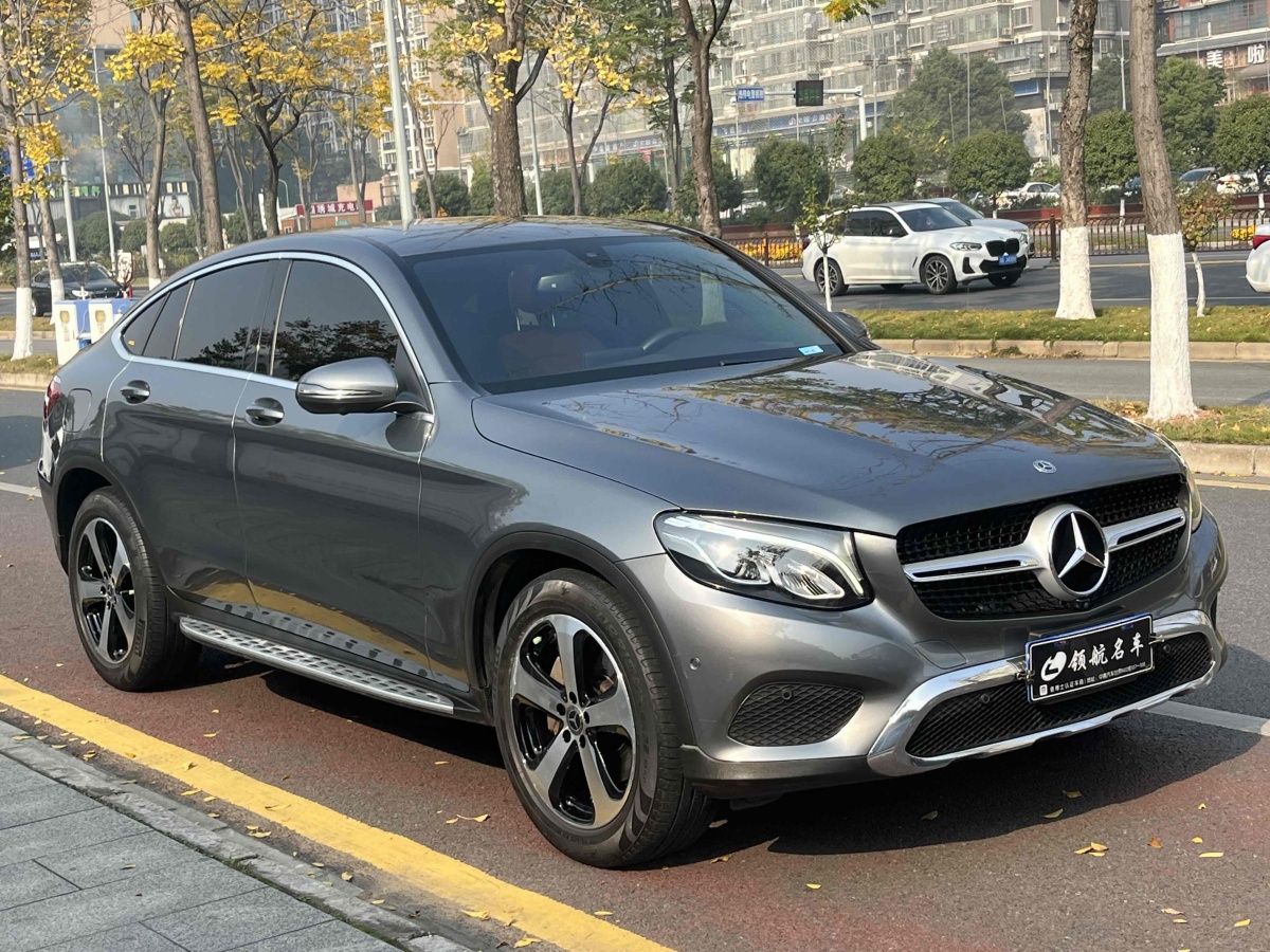 2020年4月奔馳 奔馳GLC  2022款 改款 GLC 300 4MATIC 轎跑SUV