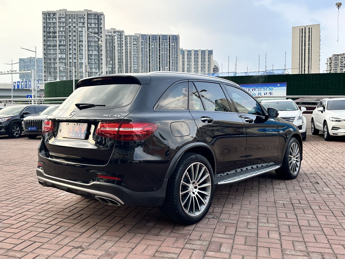 奔驰 奔驰GLC AMG  2017款 AMG GLC 43 4MATIC图片