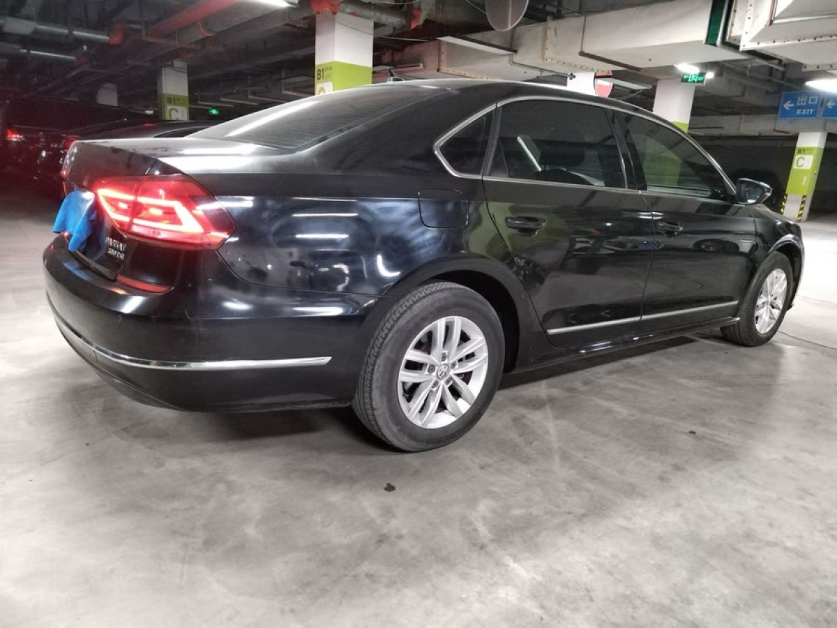 大眾 帕薩特  2015款 1.8TSI 自動尊榮版圖片