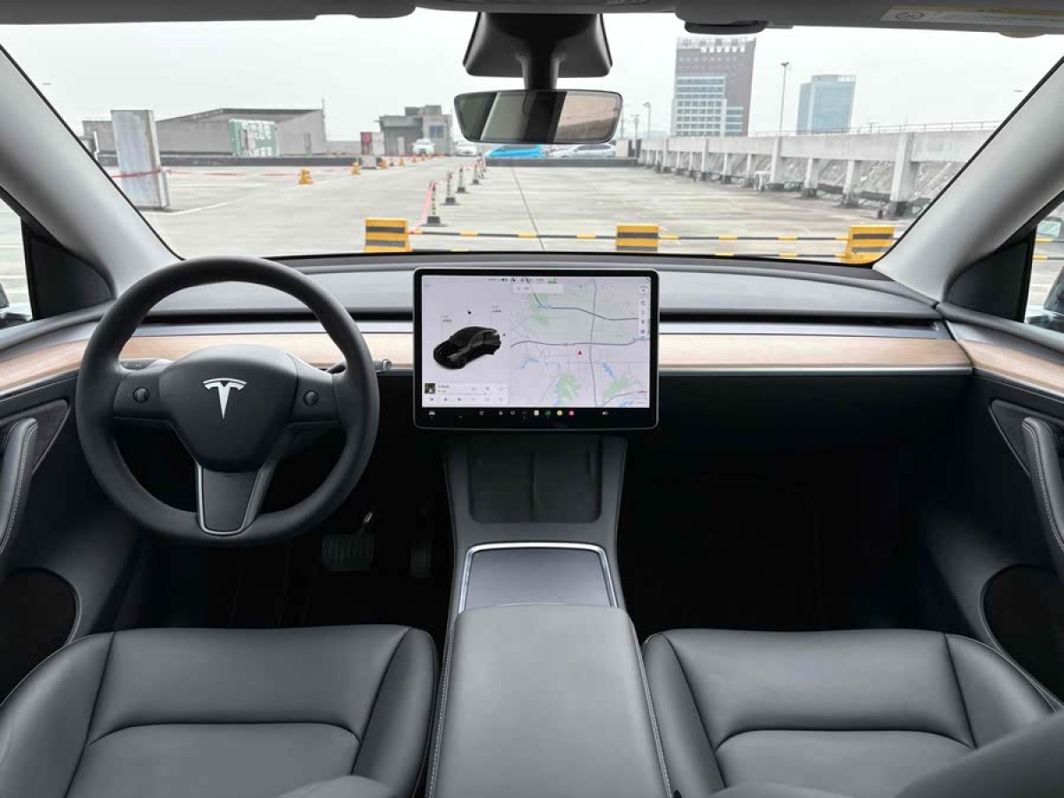 特斯拉 Model Y  2022款 改款 后輪驅(qū)動版圖片