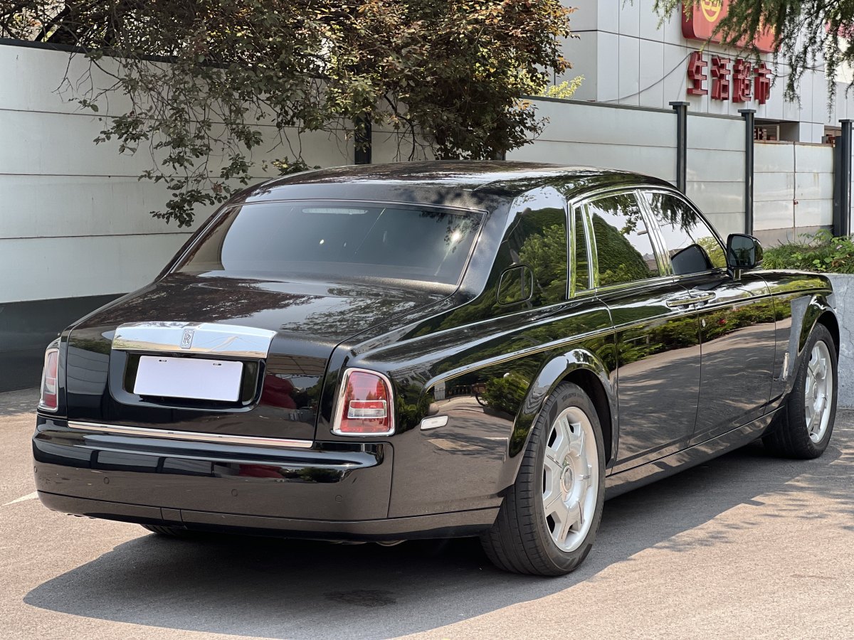 勞斯萊斯 幻影  2013款 6.7L 標(biāo)準(zhǔn)版圖片