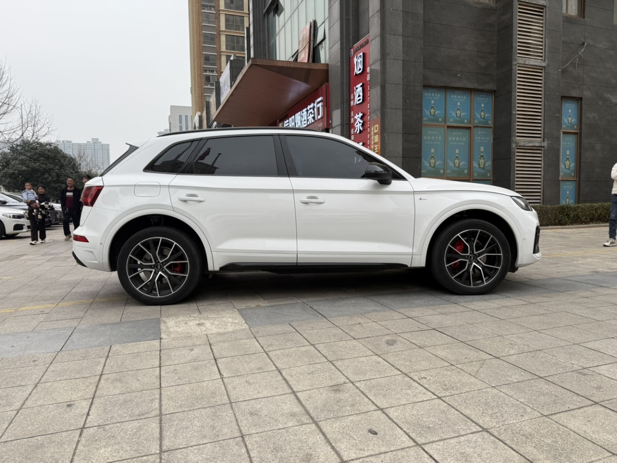 奧迪 奧迪Q5L  2021款 45 TFSI 豪華動感型圖片