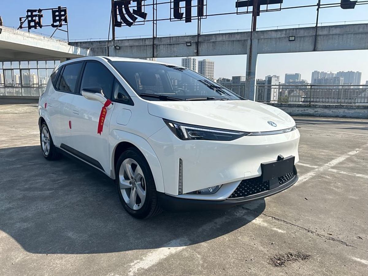 合創(chuàng) 合創(chuàng)Z03  2022款 510km 潮享版 135kW 64.23kWh圖片