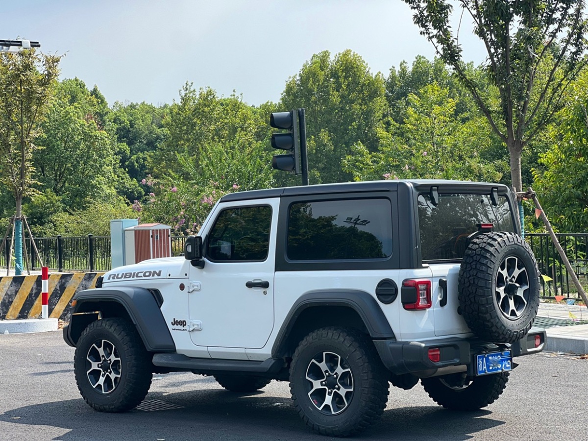 Jeep 牧马人  2021款 2.0T Rubicon 两门版图片