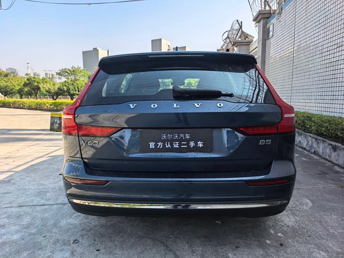 沃爾沃 V60  2024款 B5 智遠豪華版圖片