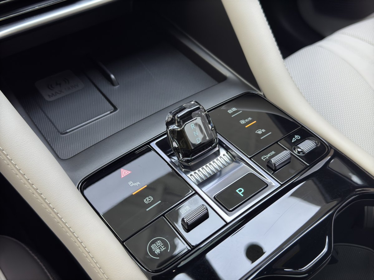 比亞迪 宋PLUS新能源  2025款 EV 605km 旗艦型圖片