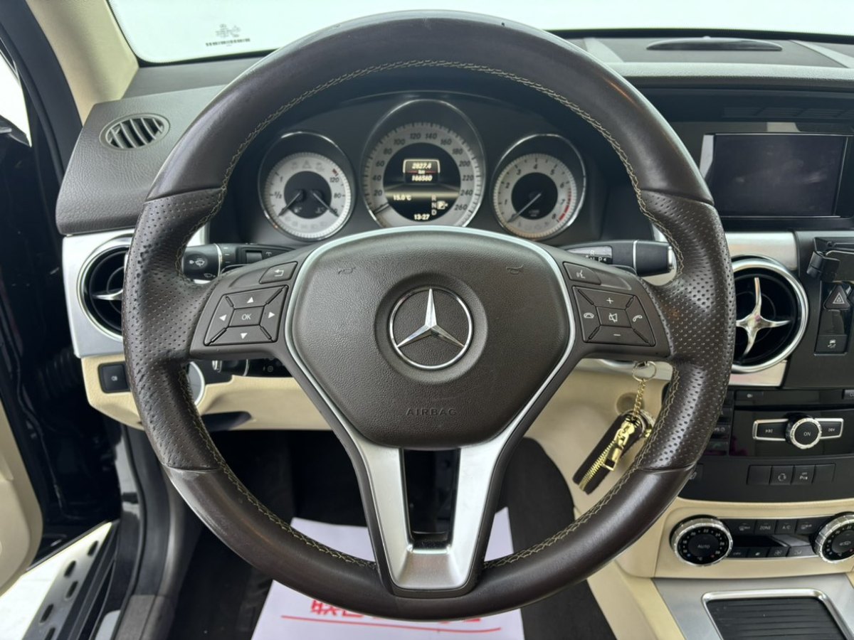 奔馳 奔馳GLK級  2013款 改款 GLK 300 4MATIC 時尚型圖片