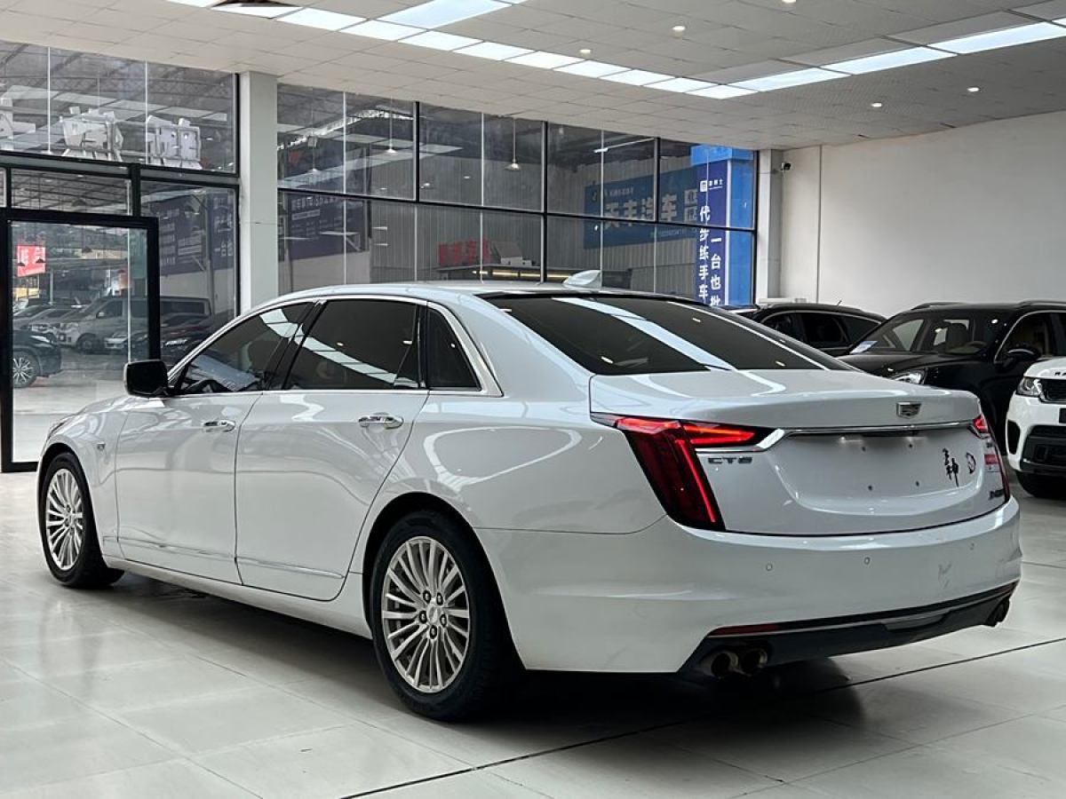 凱迪拉克 CT6  2019款 28T 時(shí)尚型圖片