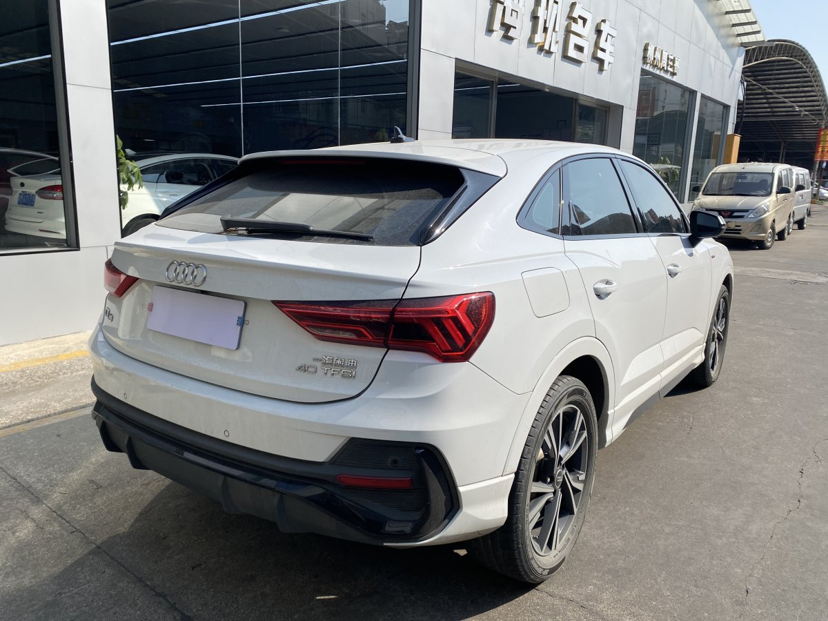 奧迪 奧迪Q3  2022款 40 TFSI 時尚動感型圖片