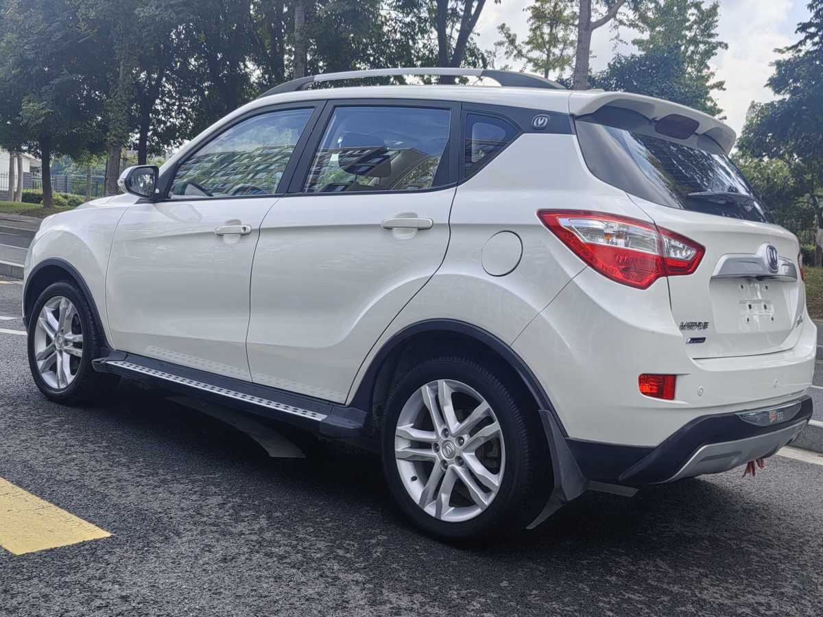 長(zhǎng)安 CS35  2016款 1.6L 手動(dòng)豪華型 國(guó)V圖片