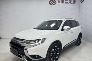 歐藍(lán)德 三菱 2.4L 四驅(qū)致享版 7座