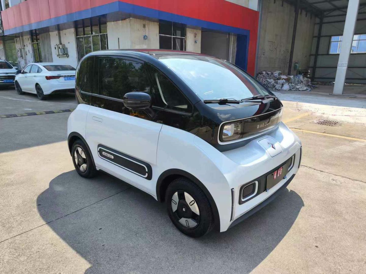 2020年12月寶駿 E200  2020款 305KM 智享版