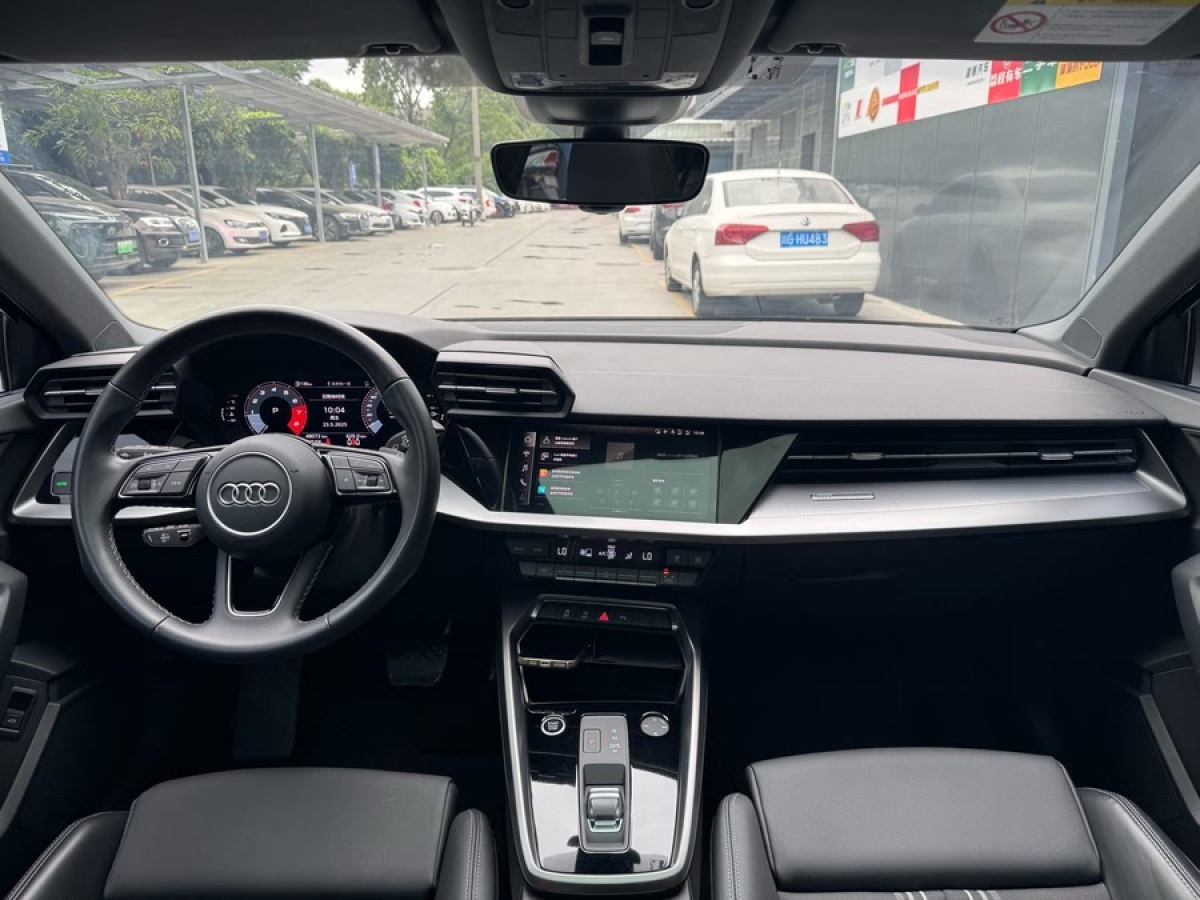 奧迪 奧迪A3  2023款 改款 Sportback 35 TFSI 豪華運(yùn)動(dòng)型圖片
