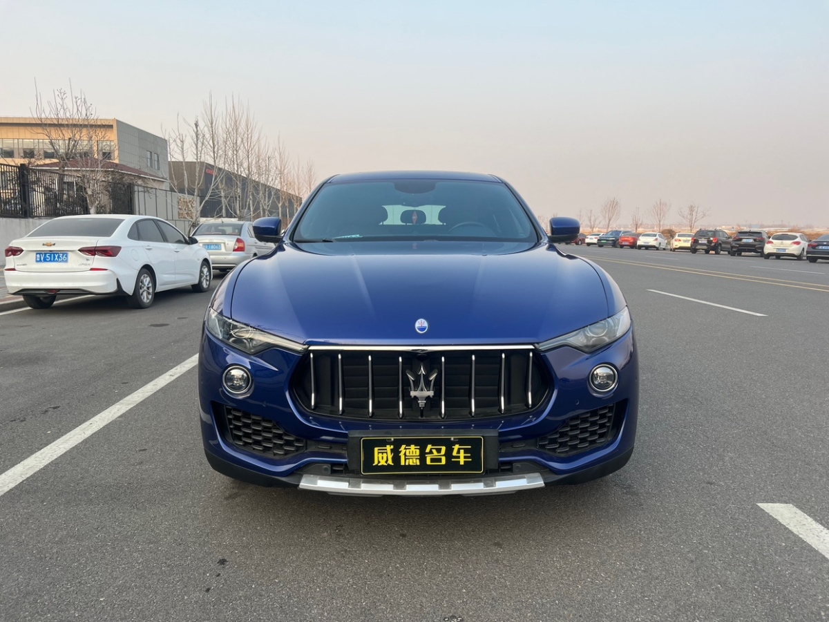 瑪莎拉蒂 Levante  2018款 3.0T 350Hp 經(jīng)典版圖片