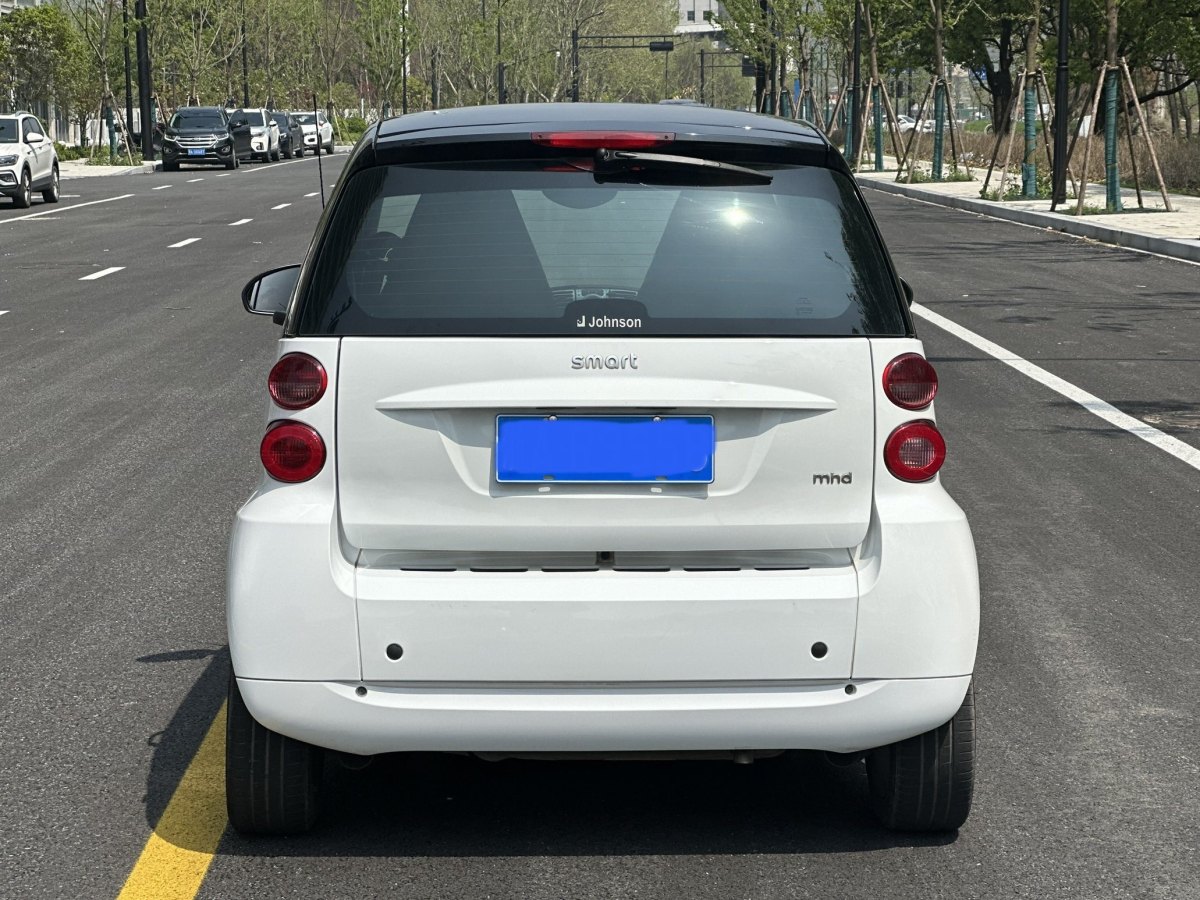 smart fortwo  2011款 1.0 MHD 硬頂激情版圖片