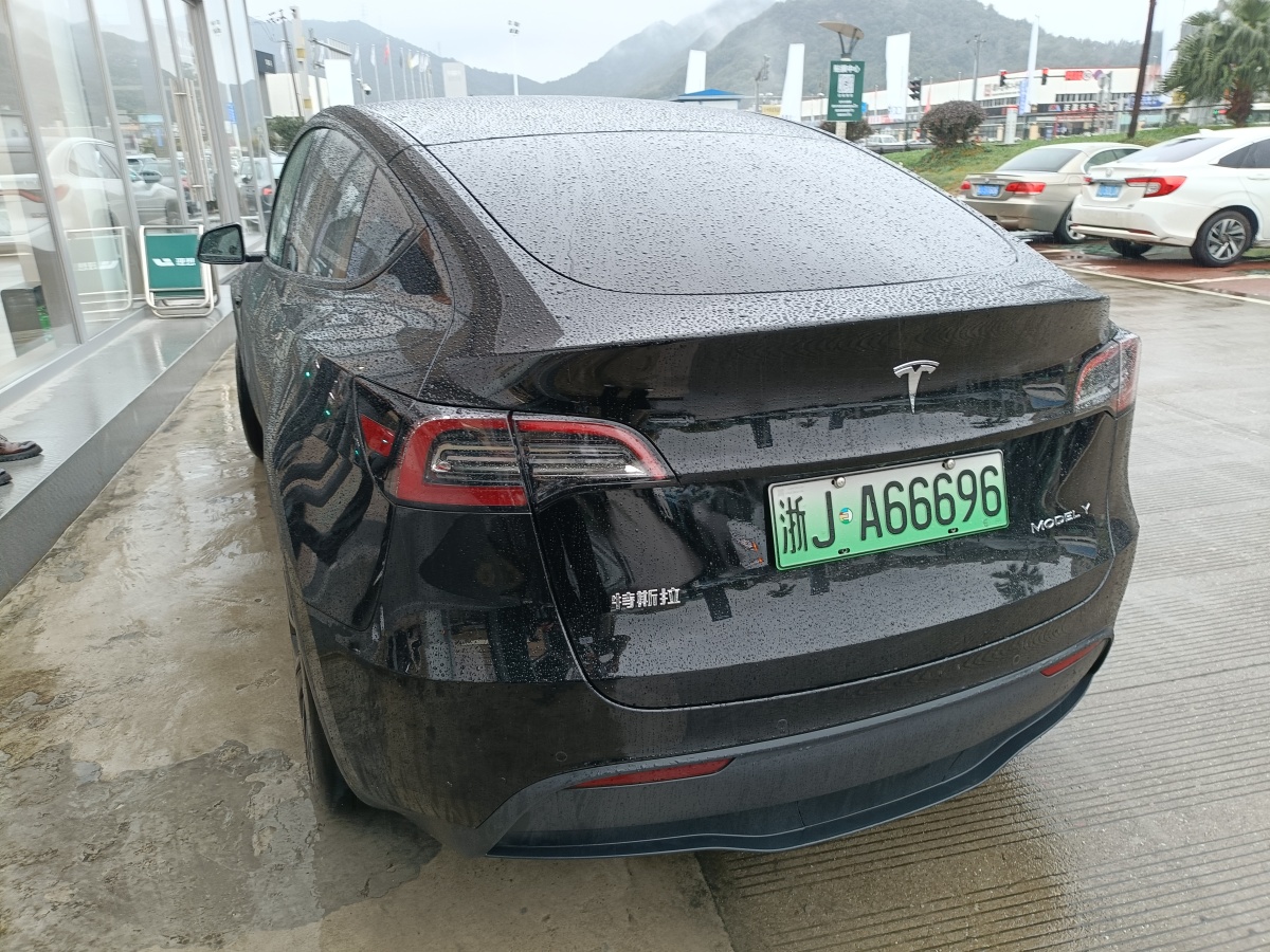 特斯拉 Model Y  2023款 煥新版 后輪驅(qū)動圖片