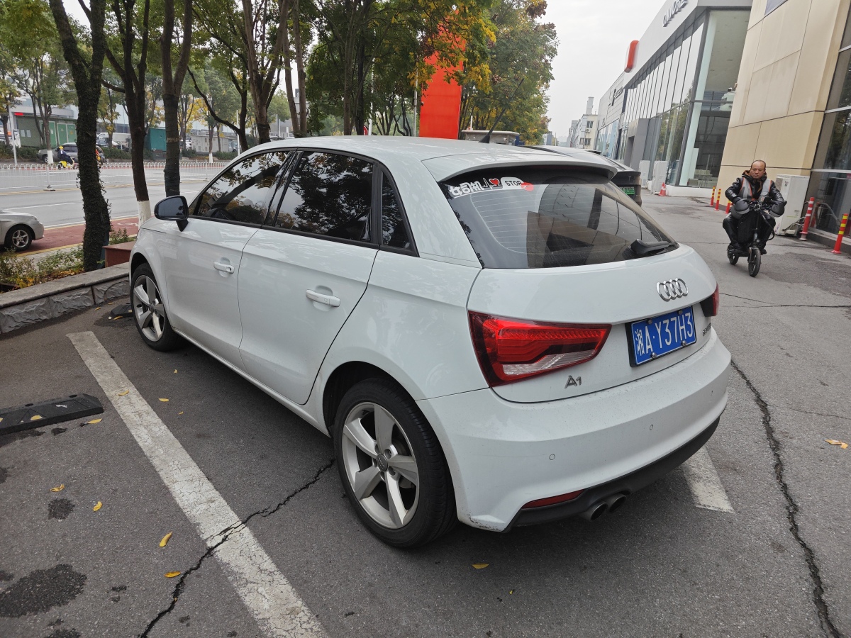 奧迪 奧迪A1  2016款 30 TFSI Sportback Design風(fēng)尚版圖片