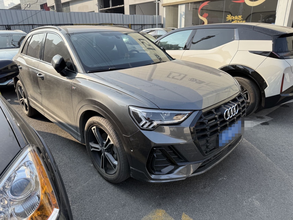 2021年11月奧迪 奧迪Q3  2022款 45 TFSI quattro 時尚動感型