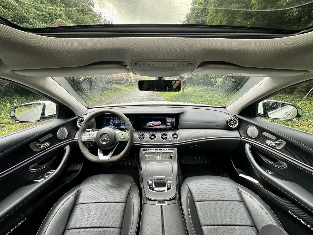 2019年6月奔驰 奔驰E级  2019款 改款 E 300 L 运动豪华型